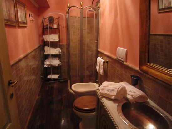 Locanda Pietrasantese B&B Пьетразанта Экстерьер фото