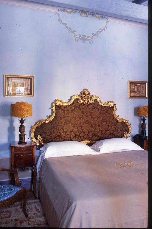 Locanda Pietrasantese B&B Пьетразанта Номер фото